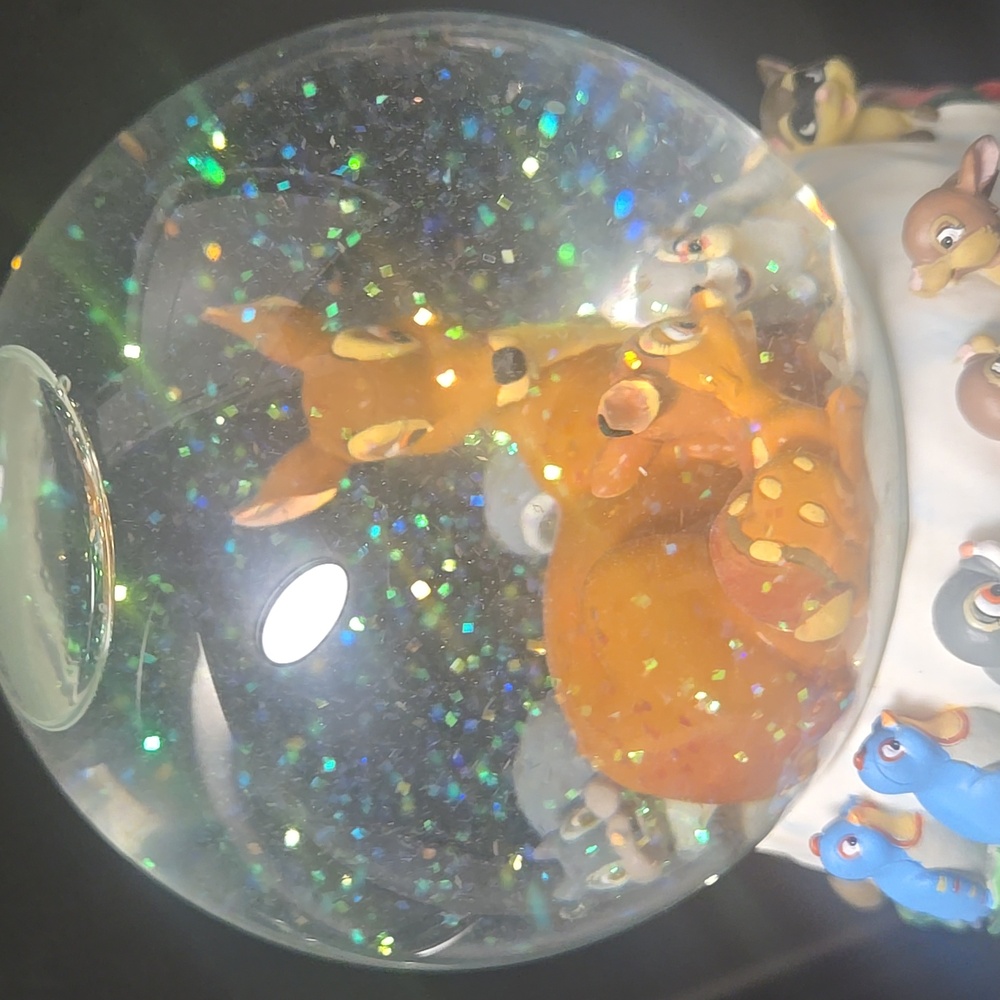 Disney Bambi Snow Globe with Forest Friends - Picture 8 of 8